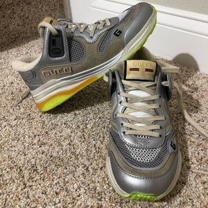 Women’s Gucci Ultrapace Sneaker SIZE 37.5 or US 7 💯 Authentic